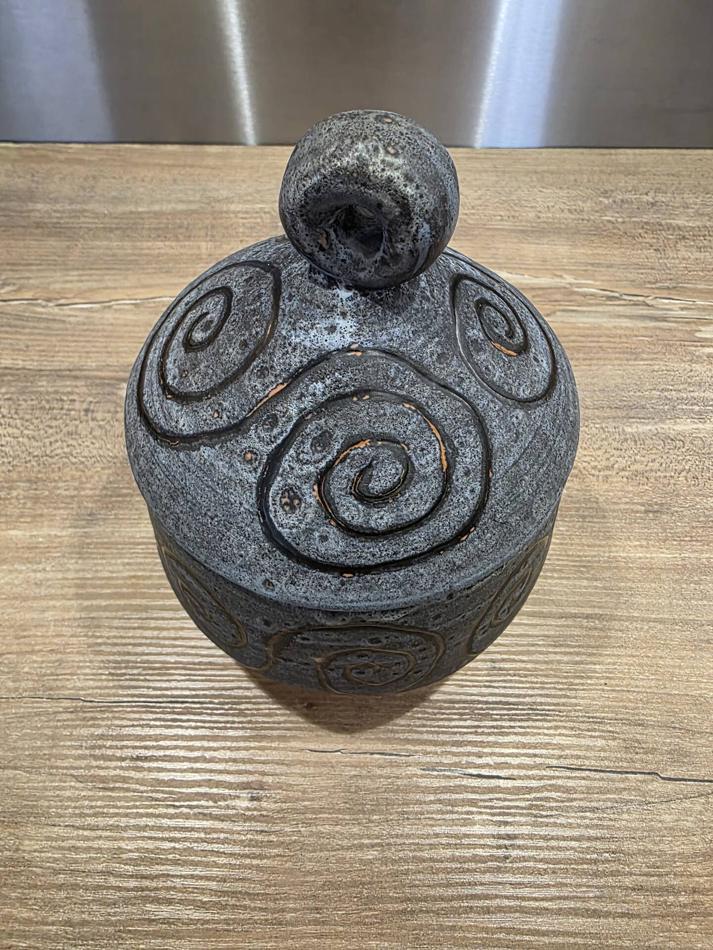 Covered box / Ceramic sugar bowl Vallauris Agnès Escala 1960s