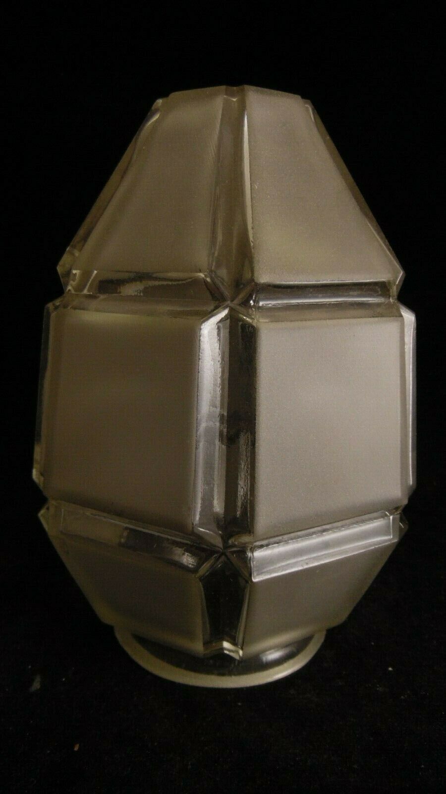 Skyscrapper art deco frosted glass ceiling