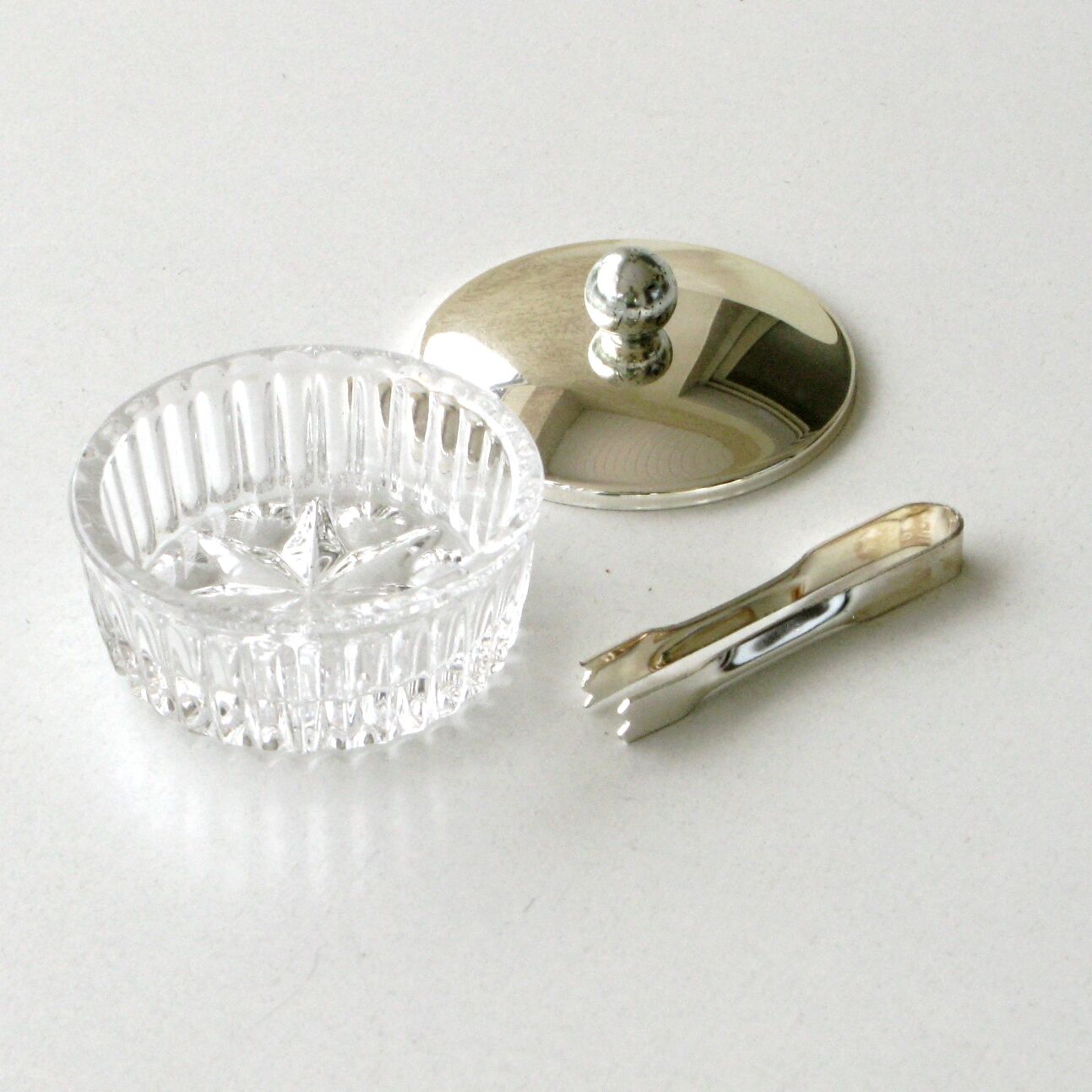 Mini lead crystal sucker with lid and tweezer - Diameter 56mm