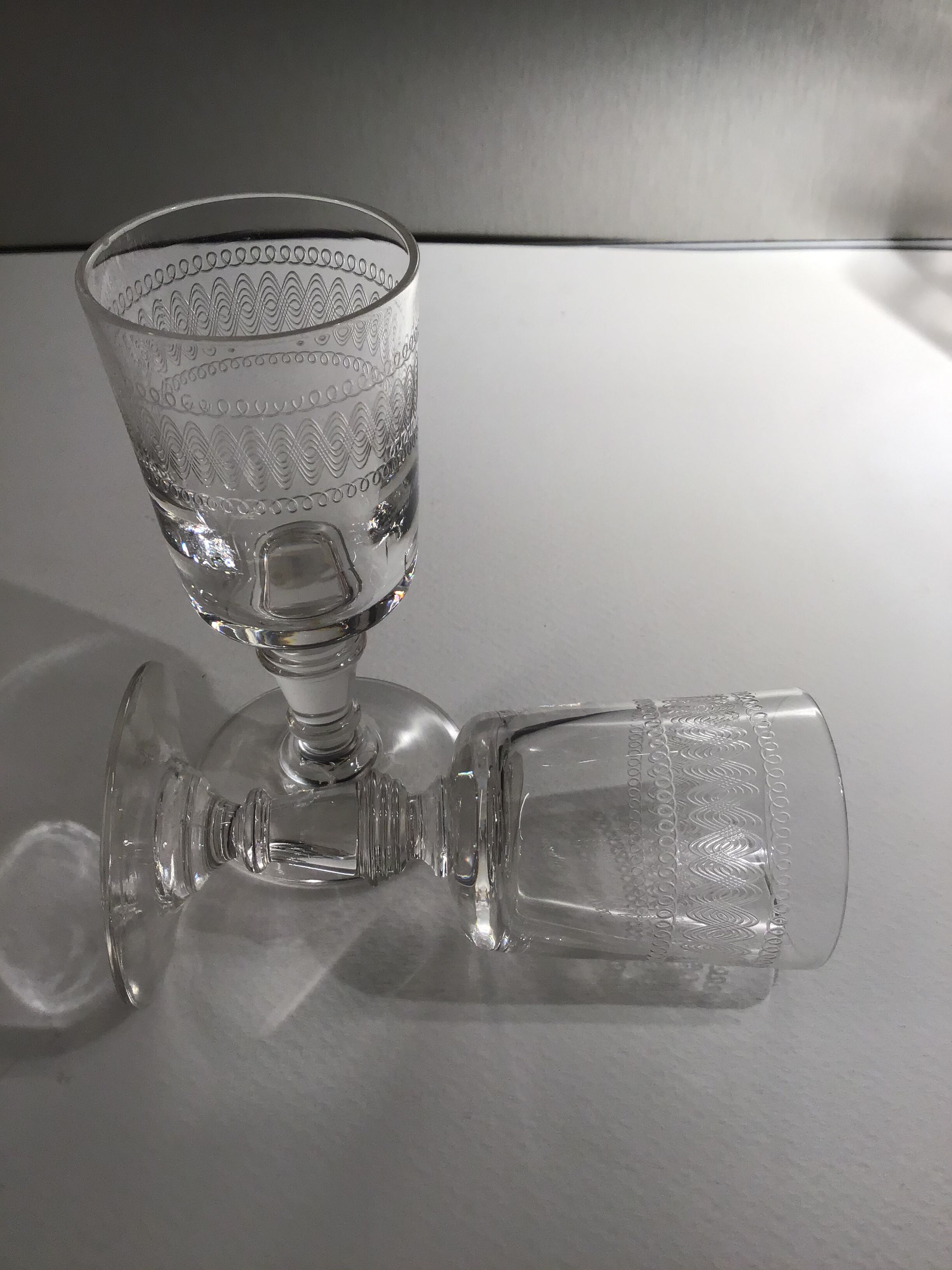 Lot de 6 verres à liqueur, gravés , début XX siècle