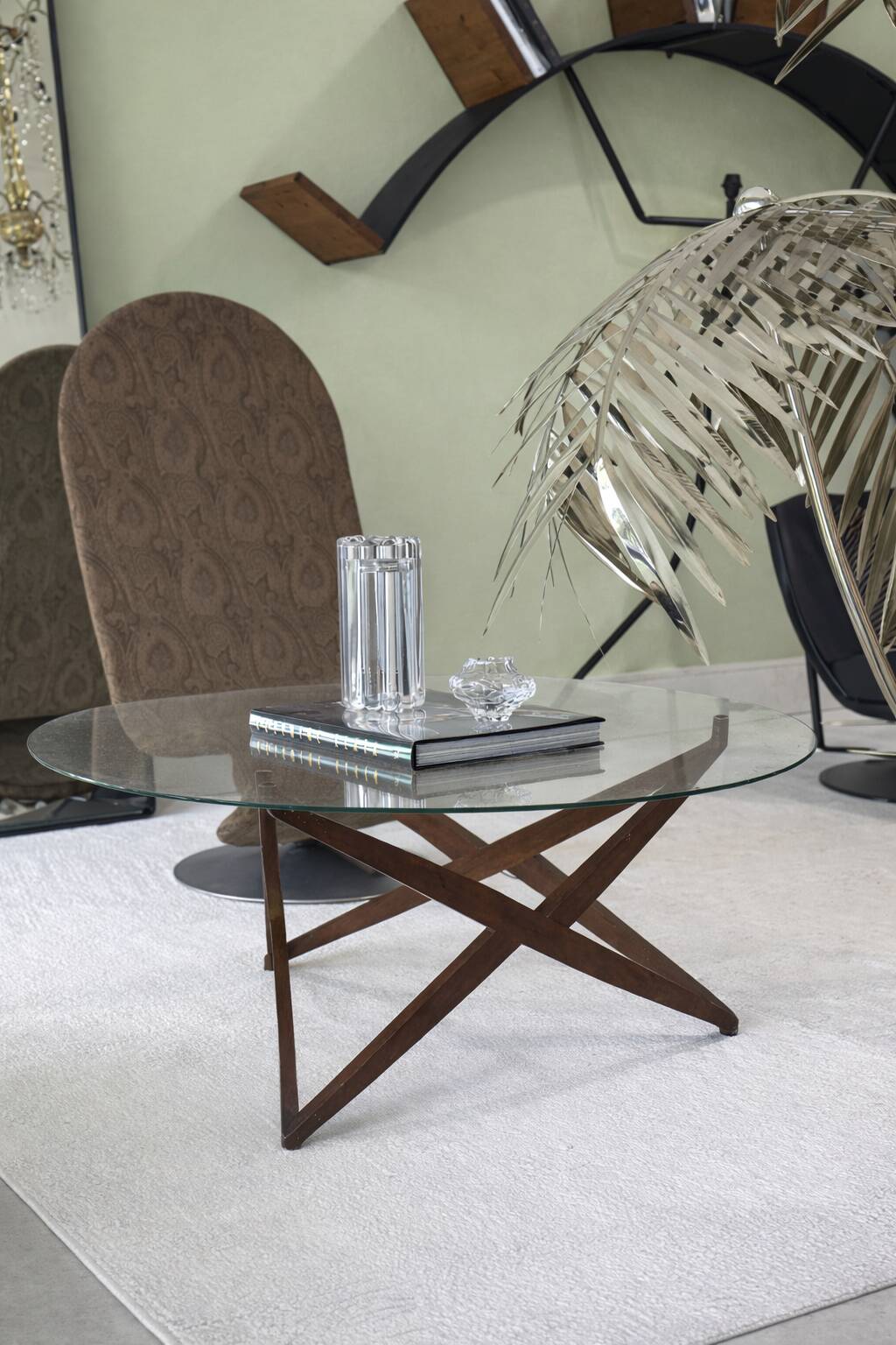 Table basse piétement sculptural par Angelo Ostuni