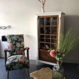 Glass cabinet, chic country cloaker