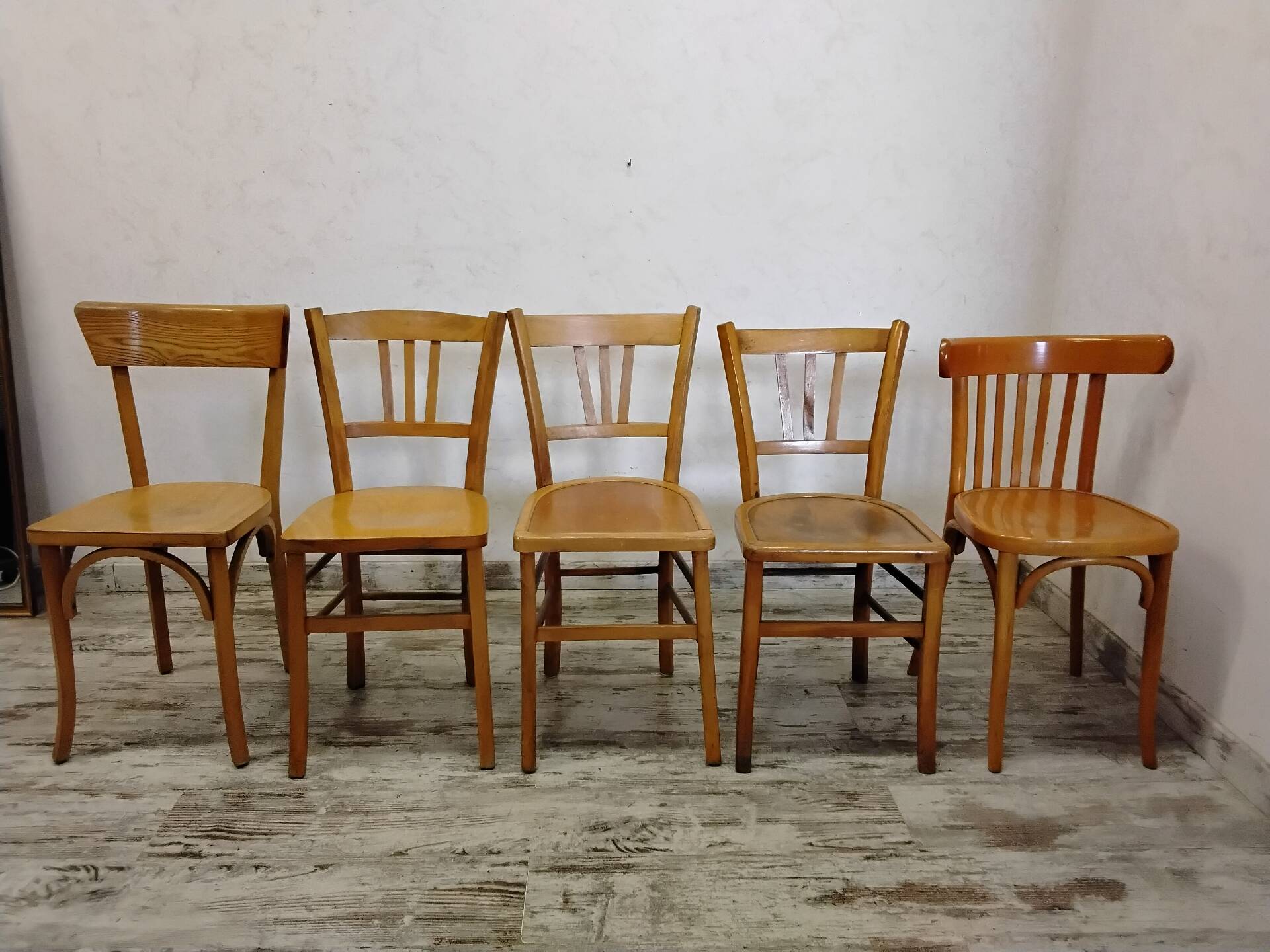 Set of 5 mismatched chairs in Baumann style