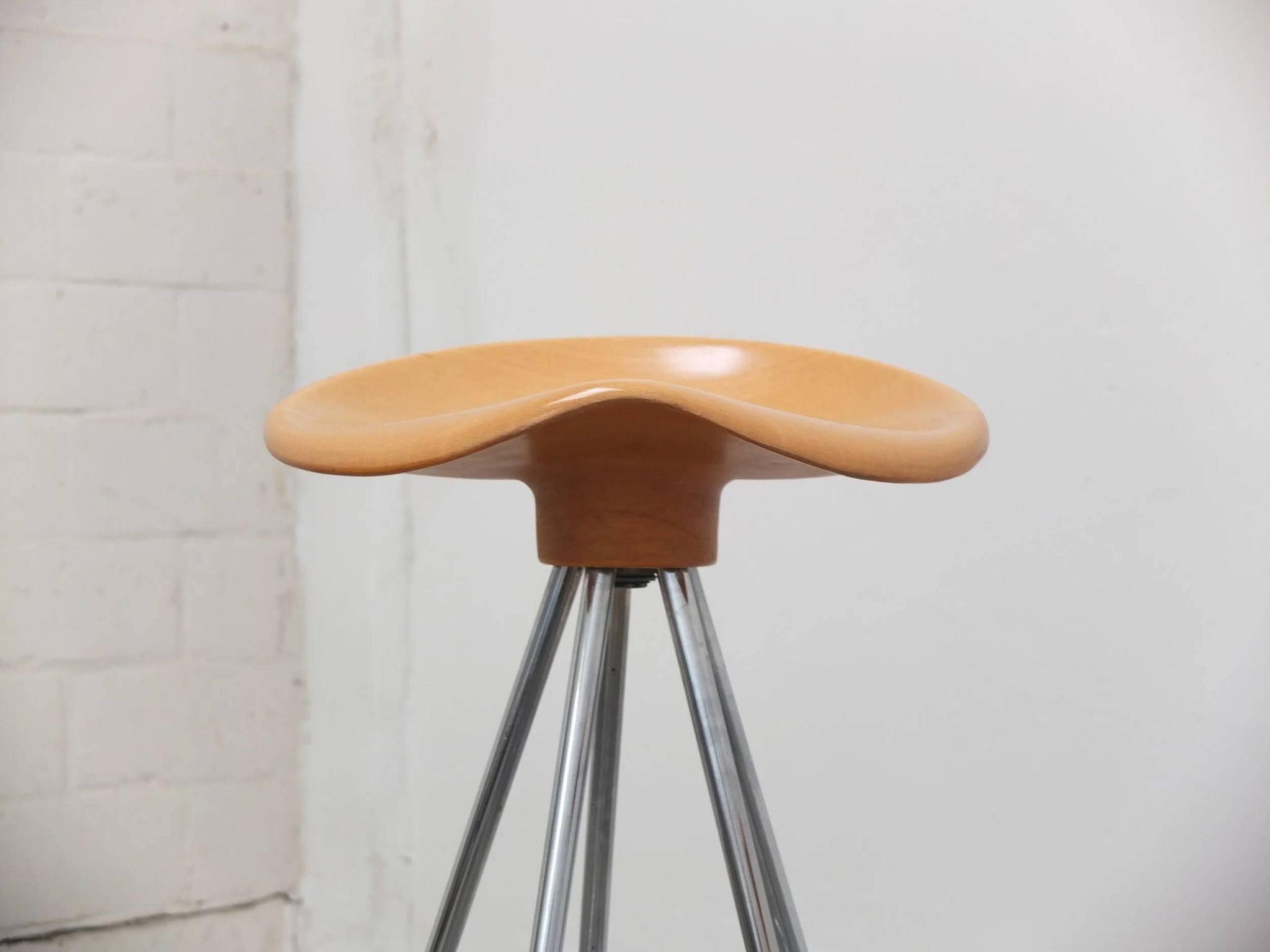 Pair of 'Jamaica' swivel bar stools by Pepe Cortès for BD Barcelona, 1990s