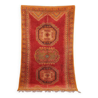 Vintage Handmade Taznakht Rug 118 x 199 cm - Berber Rug - Moroccan wool rug