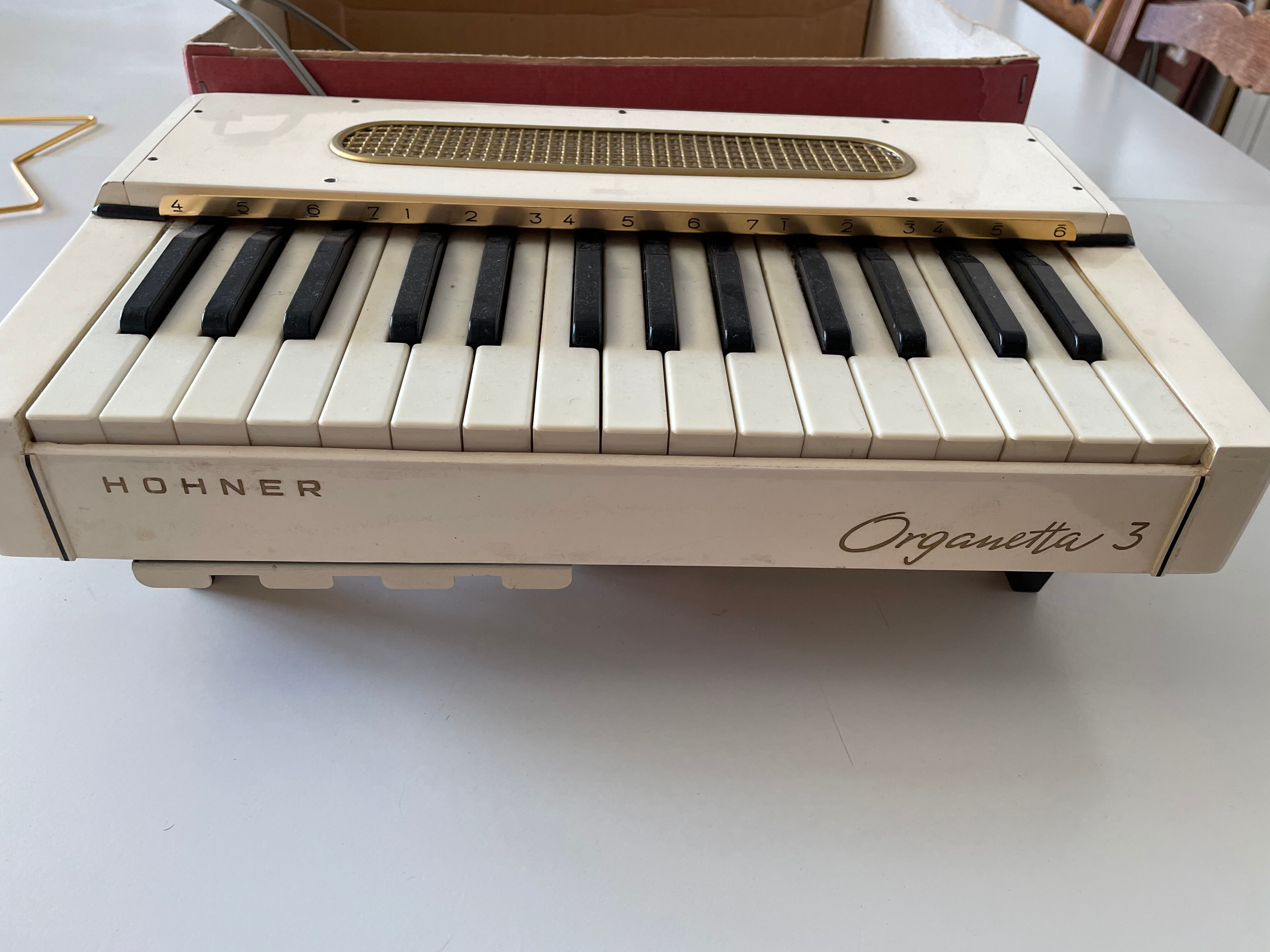 Hohner Organetta 3 electric organ