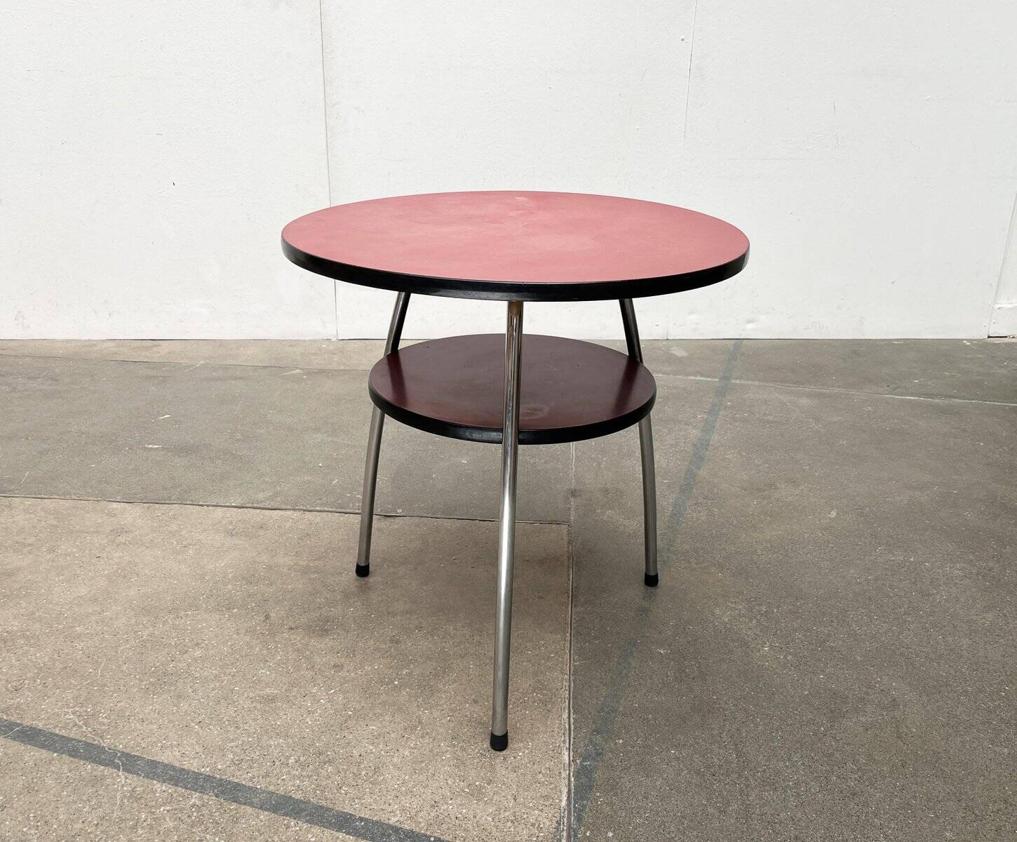 Mid-century German tubular steel table by Mauser Werke Waldeck.