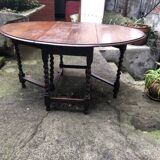 Oval folding English table