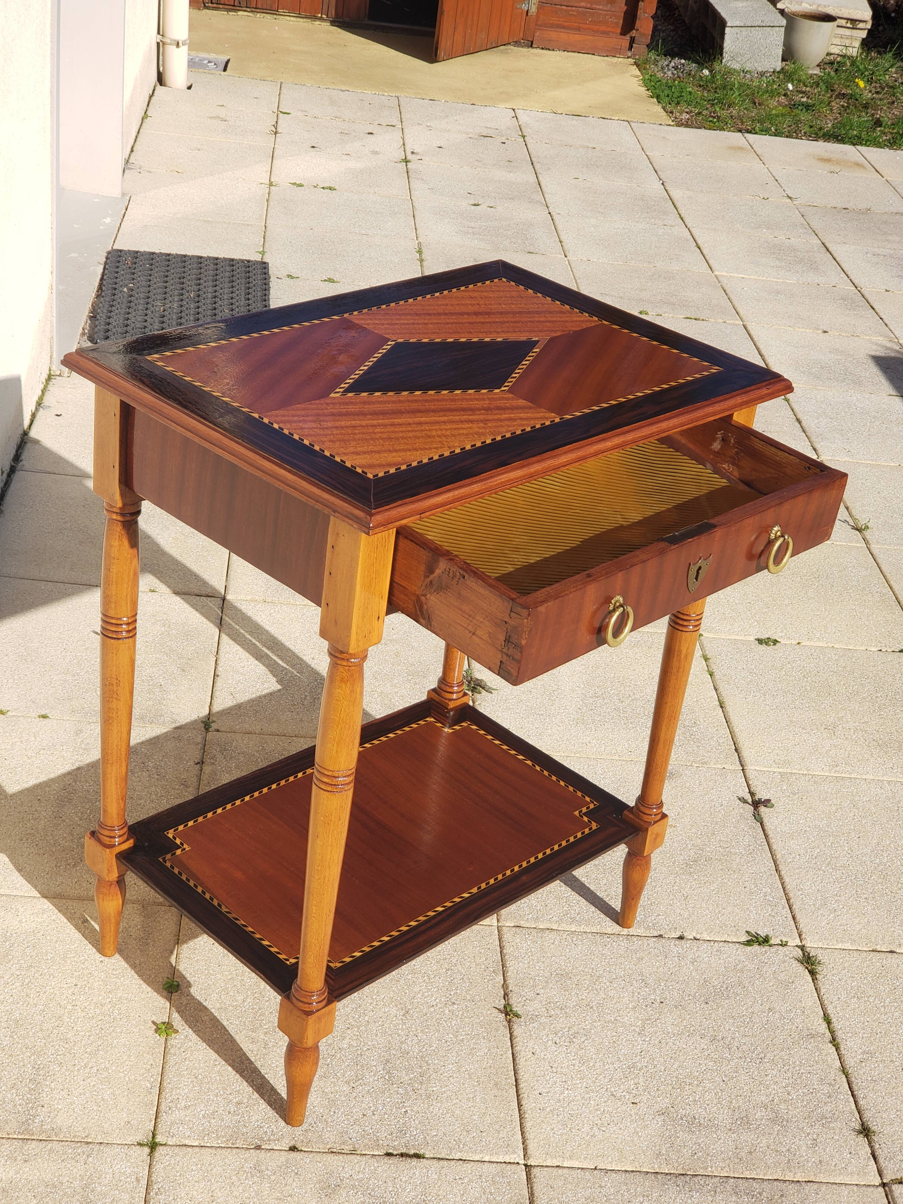 Table d'appoint ancienne console vintage antique marquetée