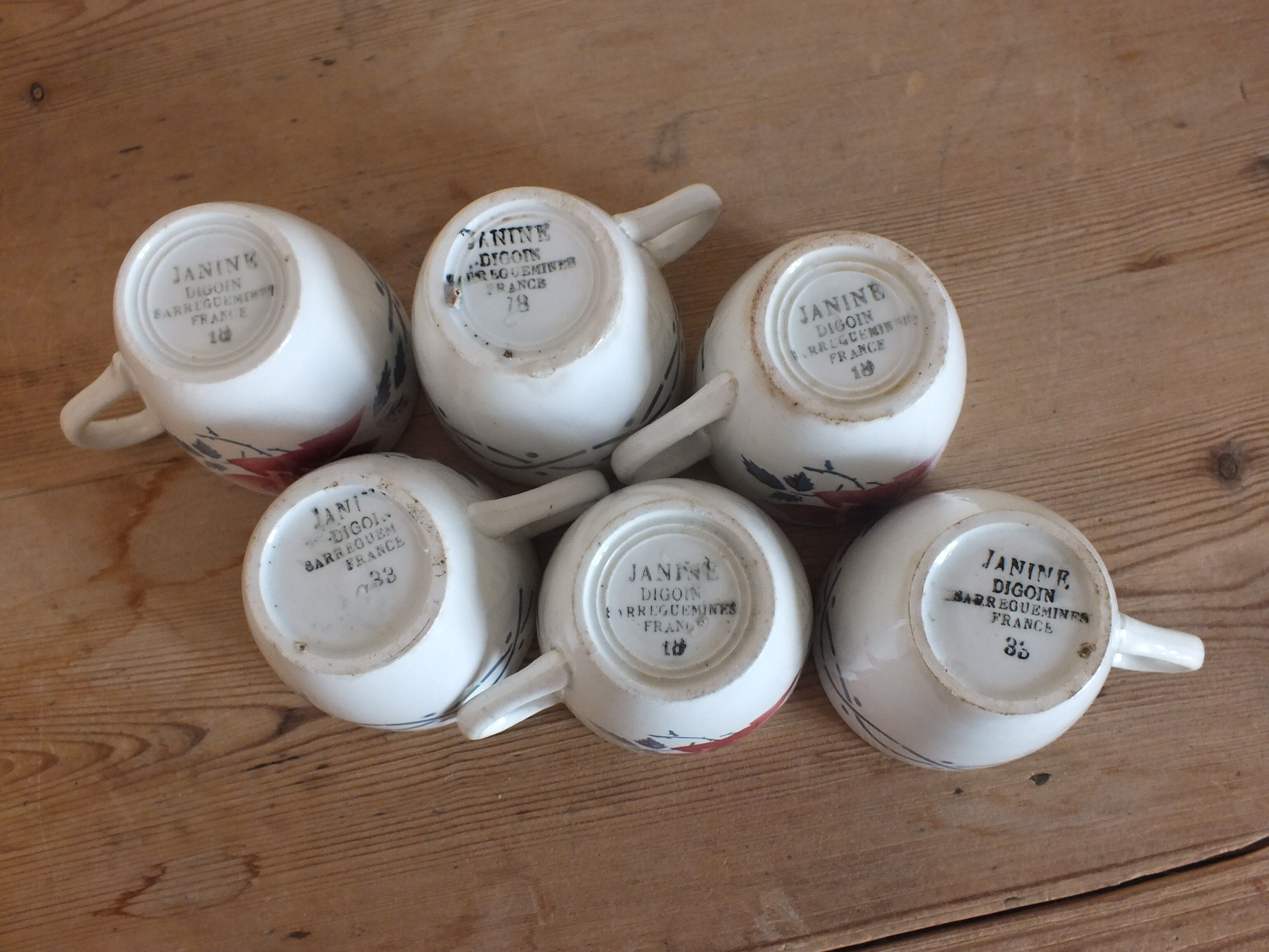 6 vintage coffee cups Sarreguemines and Digoin