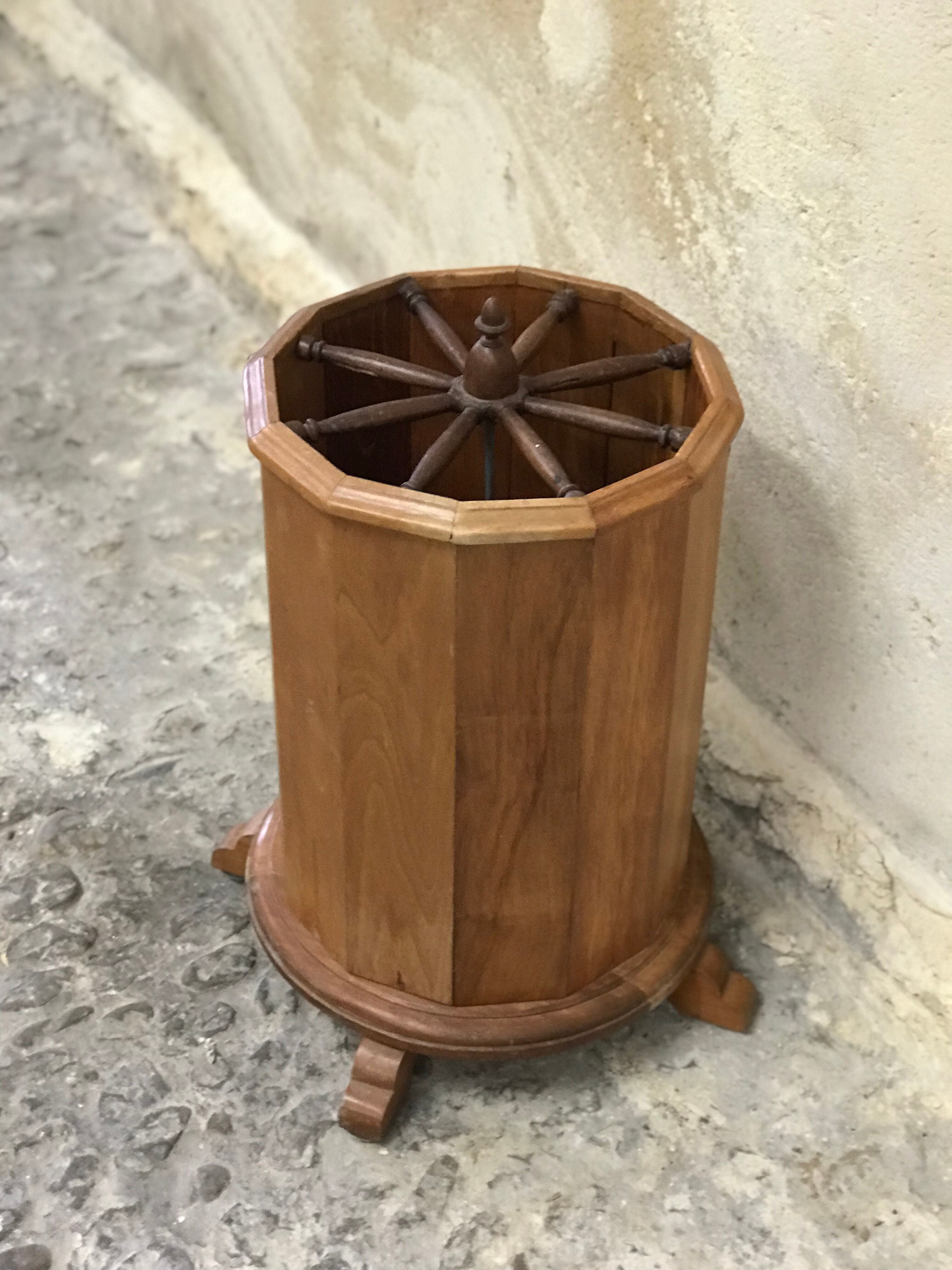 Umbrella stand
