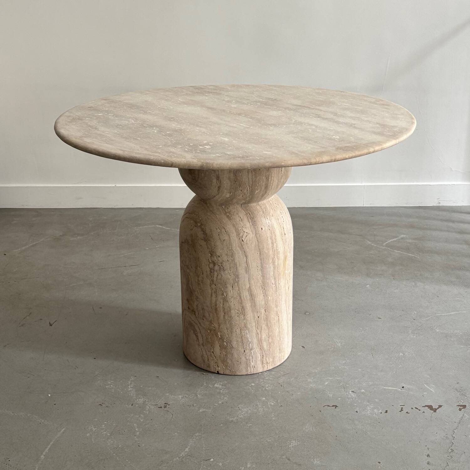 Table en travertin