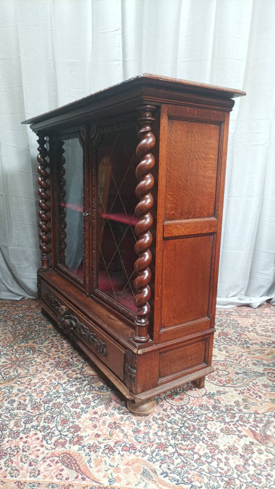 Louis XIII display cabinet in oak, 19th century