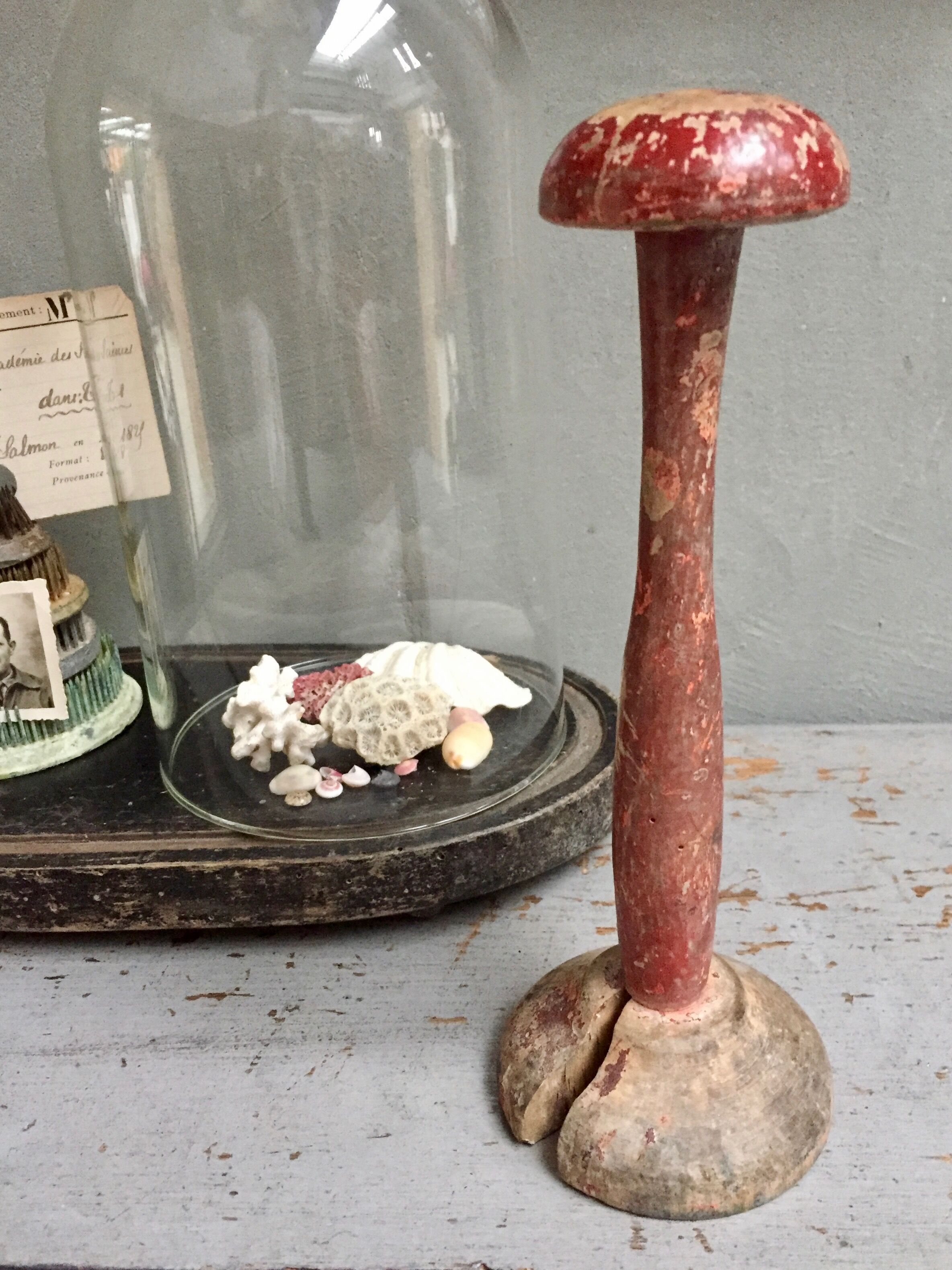 Wabi Sabi's trendy hat holder