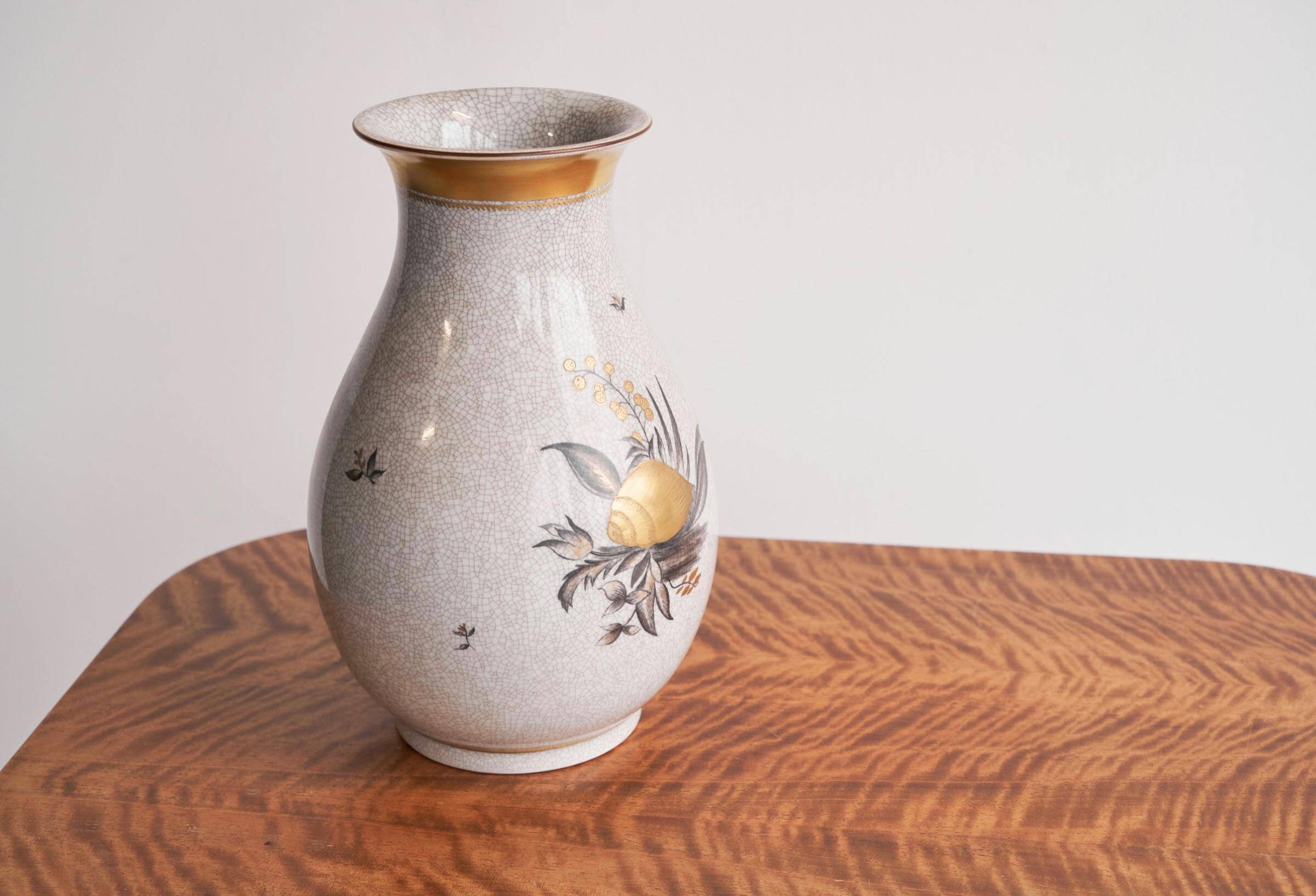 'Skaldyr' Vase Craquelé and Gold by Thorkild Olsen for Royal Copenhagen, 1930s