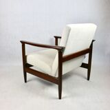 White GFM-142 Armchair