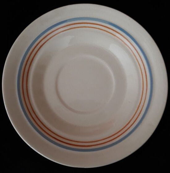 Set of coffee cups and its sub-cups - 70s