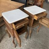 Paire de tables de chevet anciennes