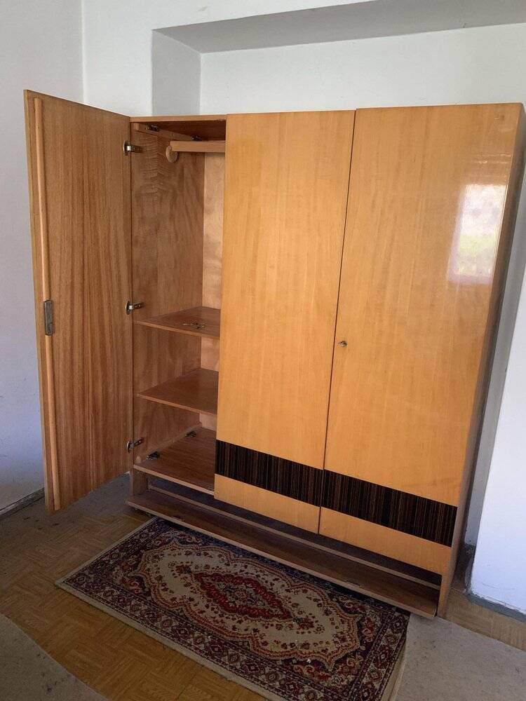 Armoire vintage 3 portes en bois marron et noir – Cardo, style Mid‑Century (1960s)