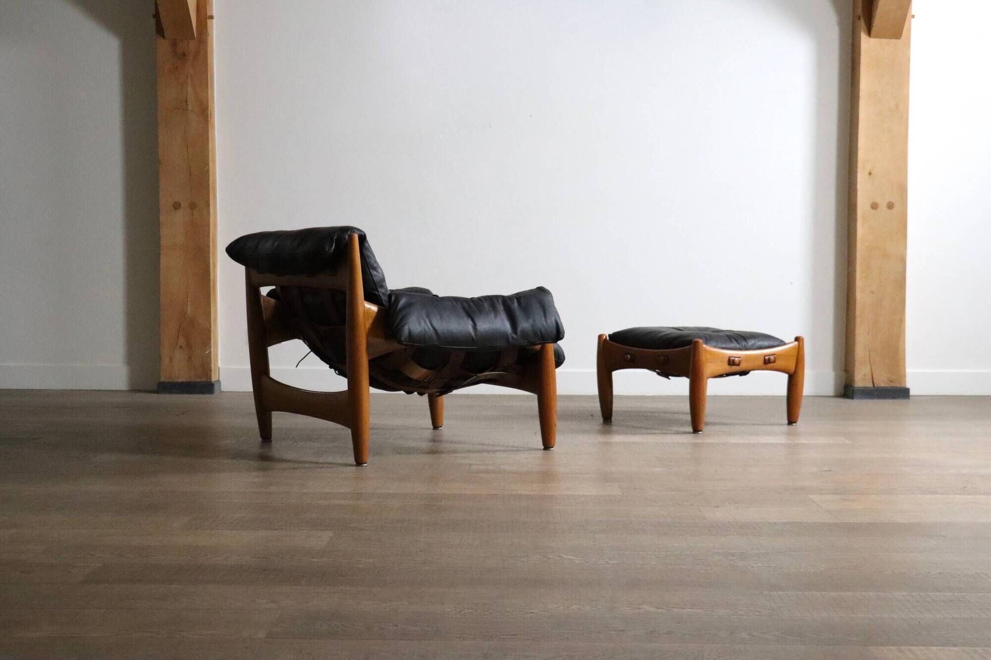 Sheriff Lounge Chair with ottoman by Sergio Rodrigues for Isa Bergamo 1960s