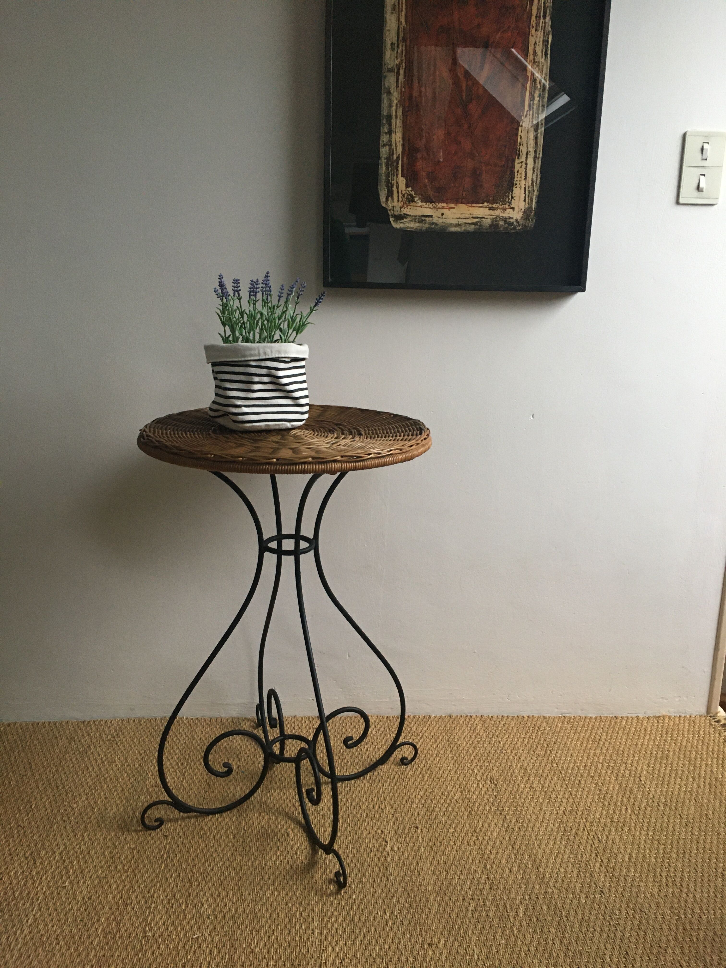 Black metal healing (wrought iron) vintage rattan tray