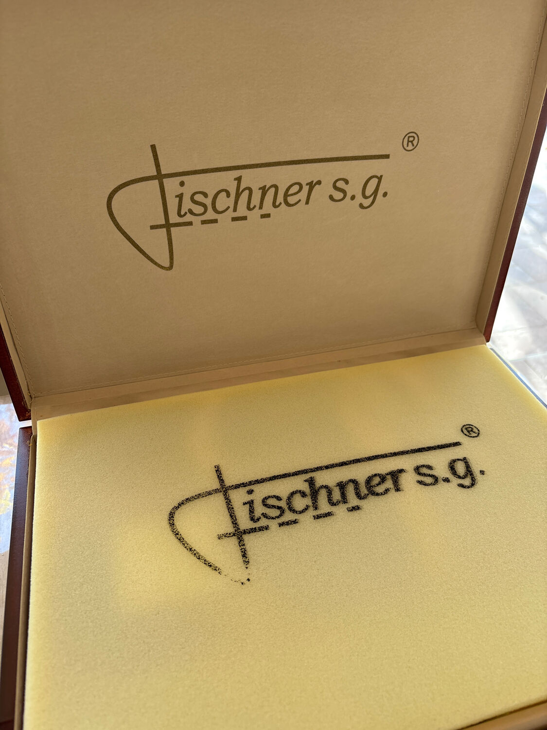 72-piece cutlery set