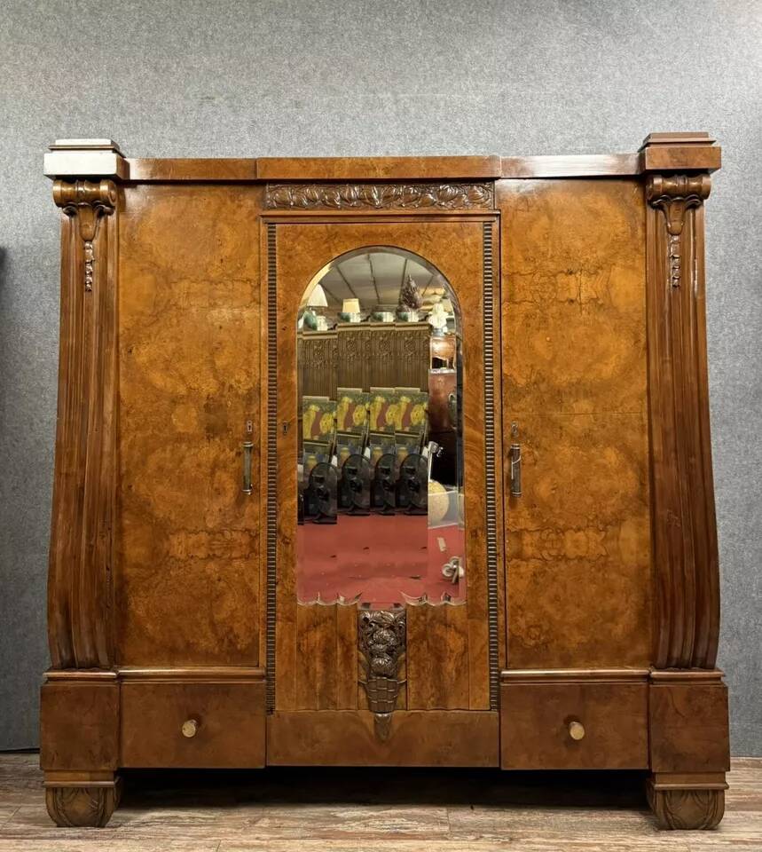 Armoire époque art deco en acajou vers 1920-1930