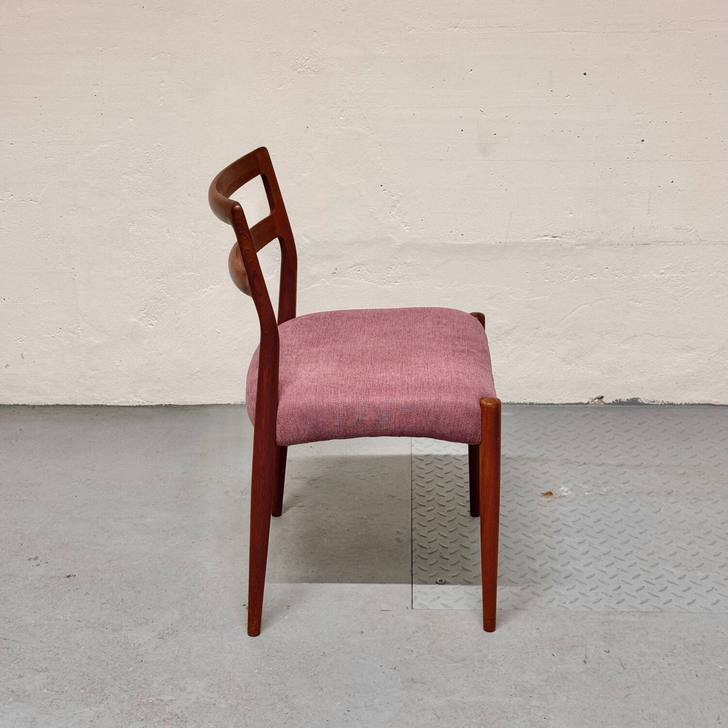 5x chaises de salle à manger en teck par johannes andersen pour uldum, années 1960