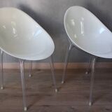 Set of 4 Mr Impossible white chairs by Philippe STARCK for Kartell.