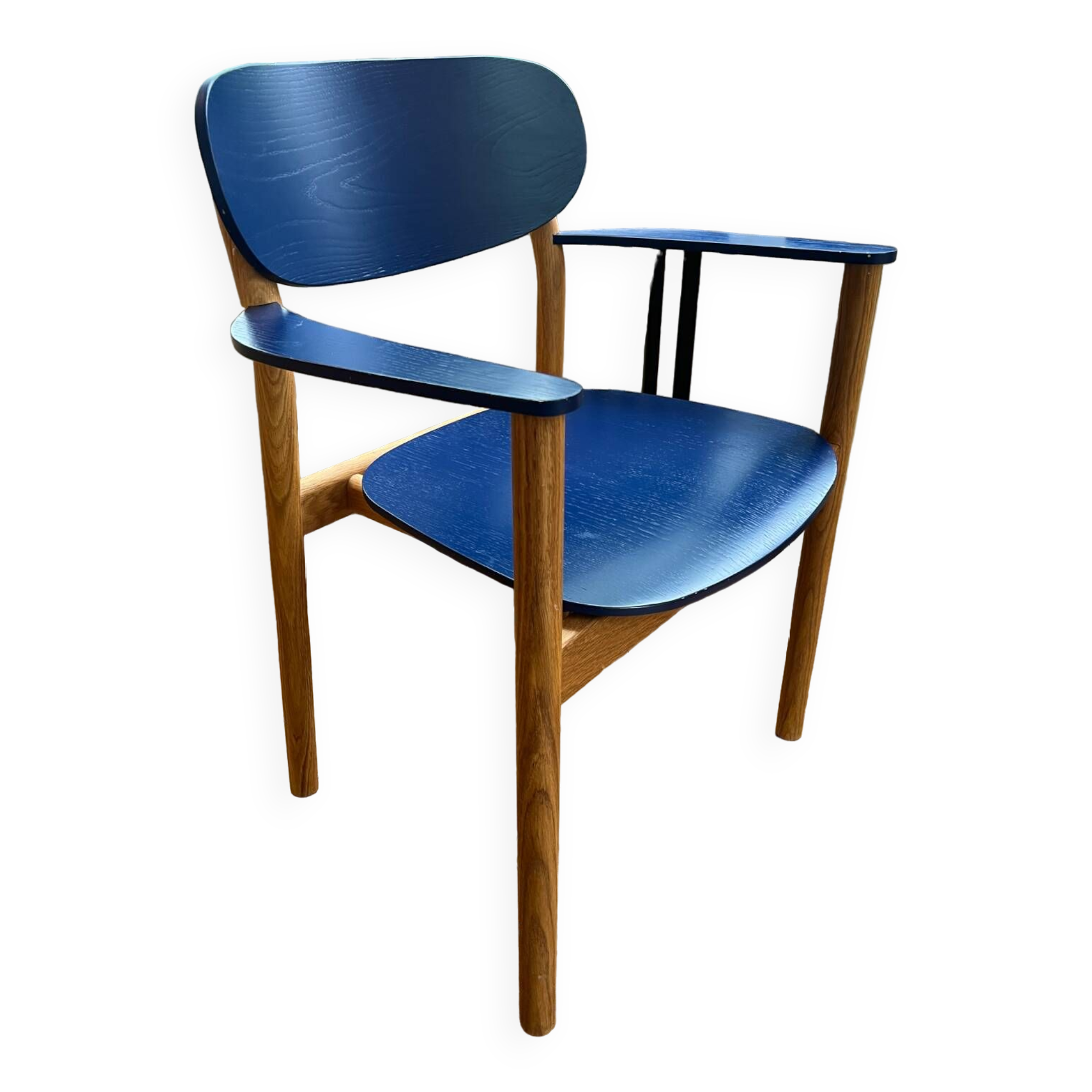 Scandinavian wood and blue table armchair