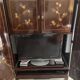 Lacquered TV unit