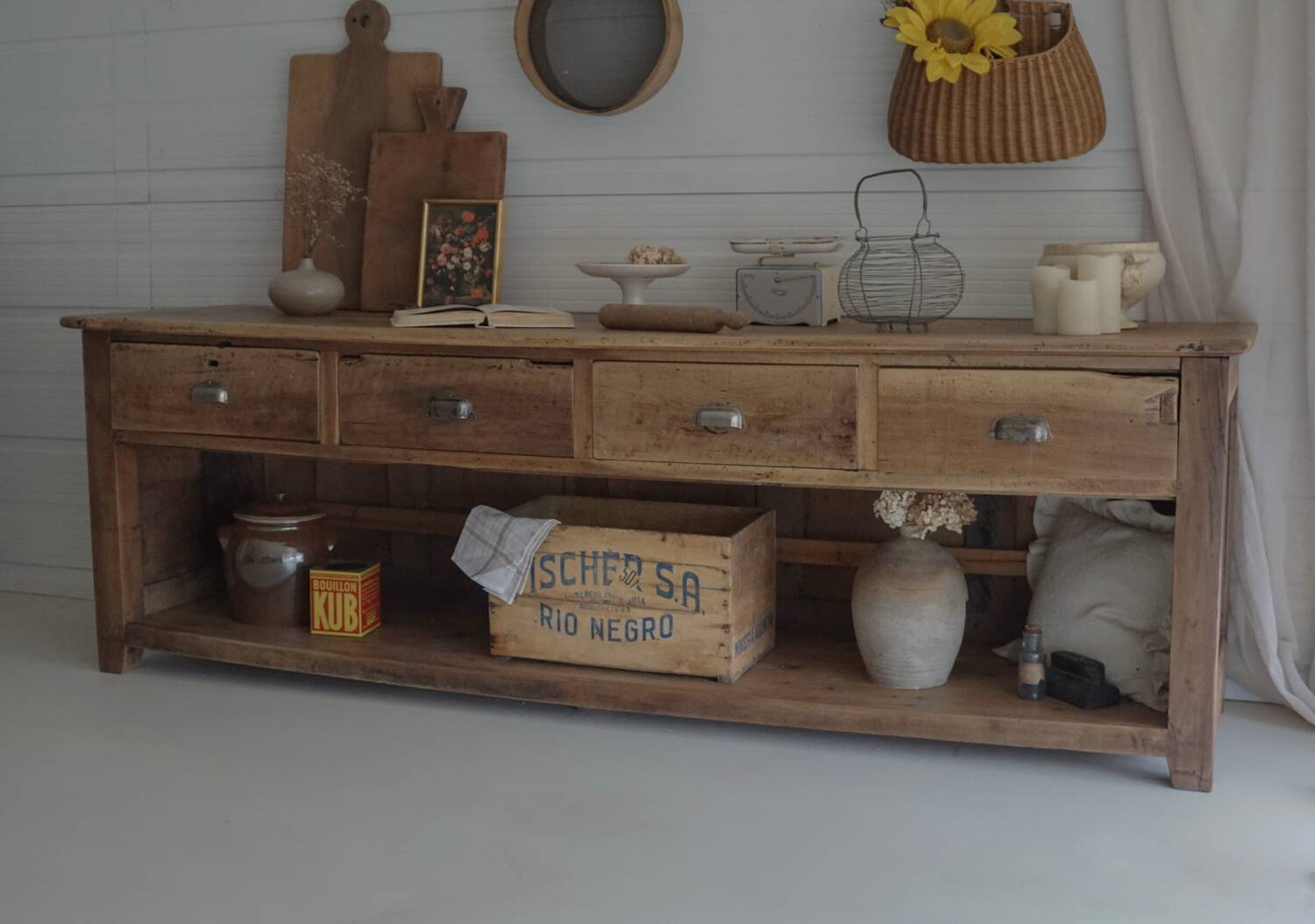 Old trading counter in solid oak – 19th century trade furniture