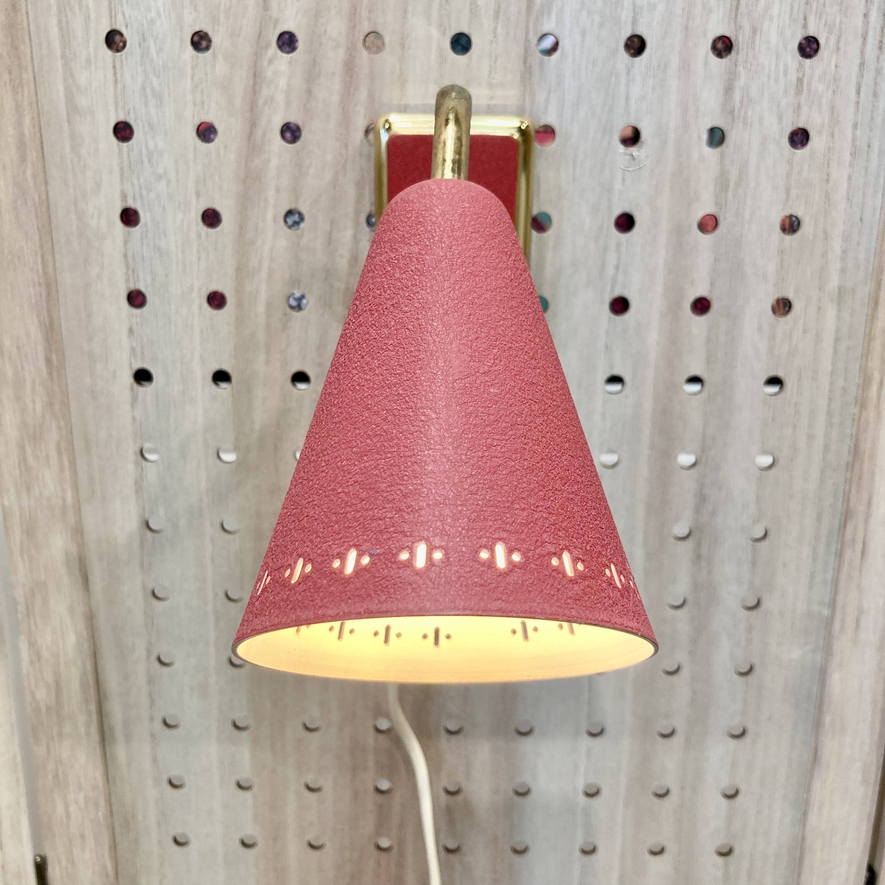 MODULAR APPLIQUE SCANDINAVIAN DESIGN 1950.