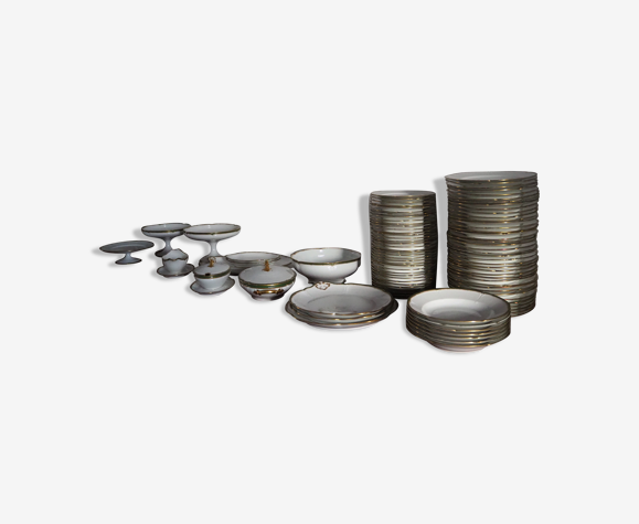 Service de table en porcelaine de Limoges – GDA – 110 pièces