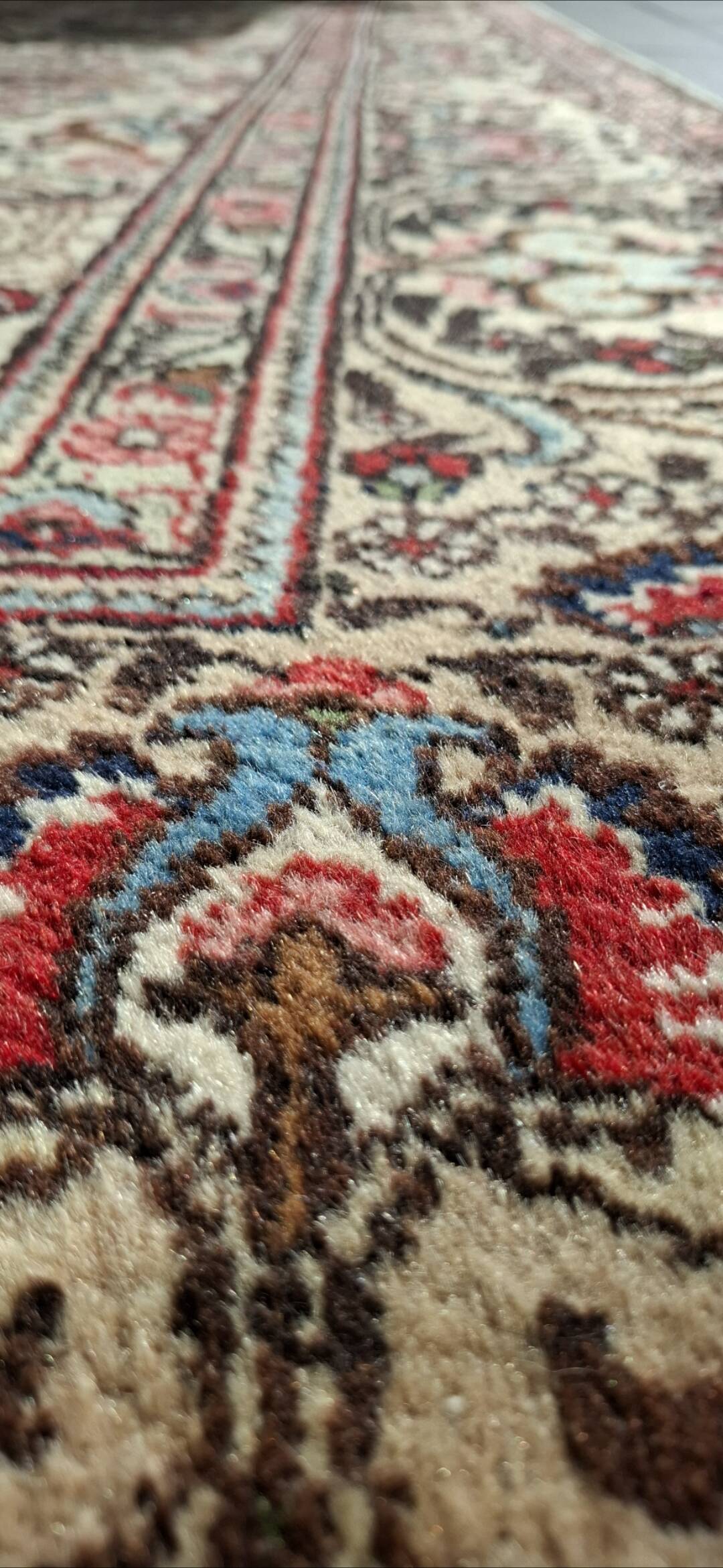 Large Iranian rug, 100% wool, 1970s