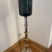 Lampadaire en métal et verre fumé