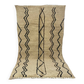 Handmade Moroccan Berber rug 276 x 156 CM