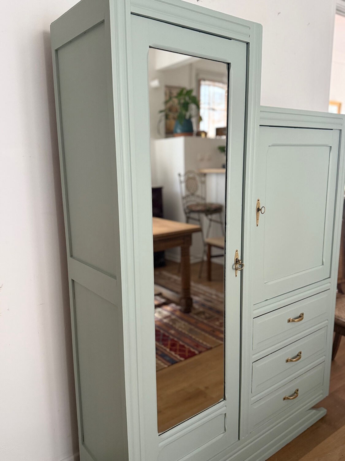 Art Deco wardrobe / closet from the 1930s/1940s.