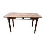 Farm table