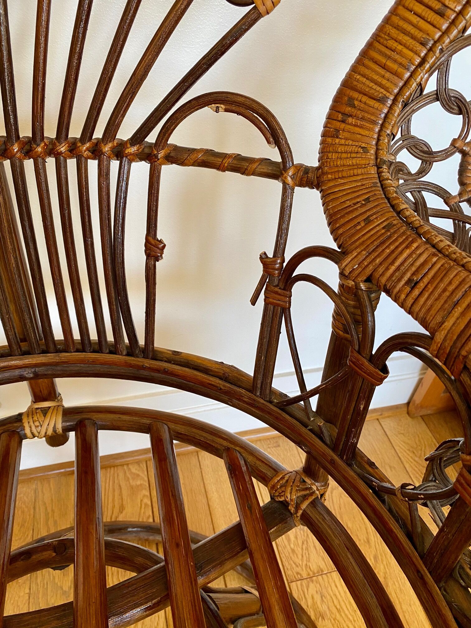 Emmanuelle adult armchair