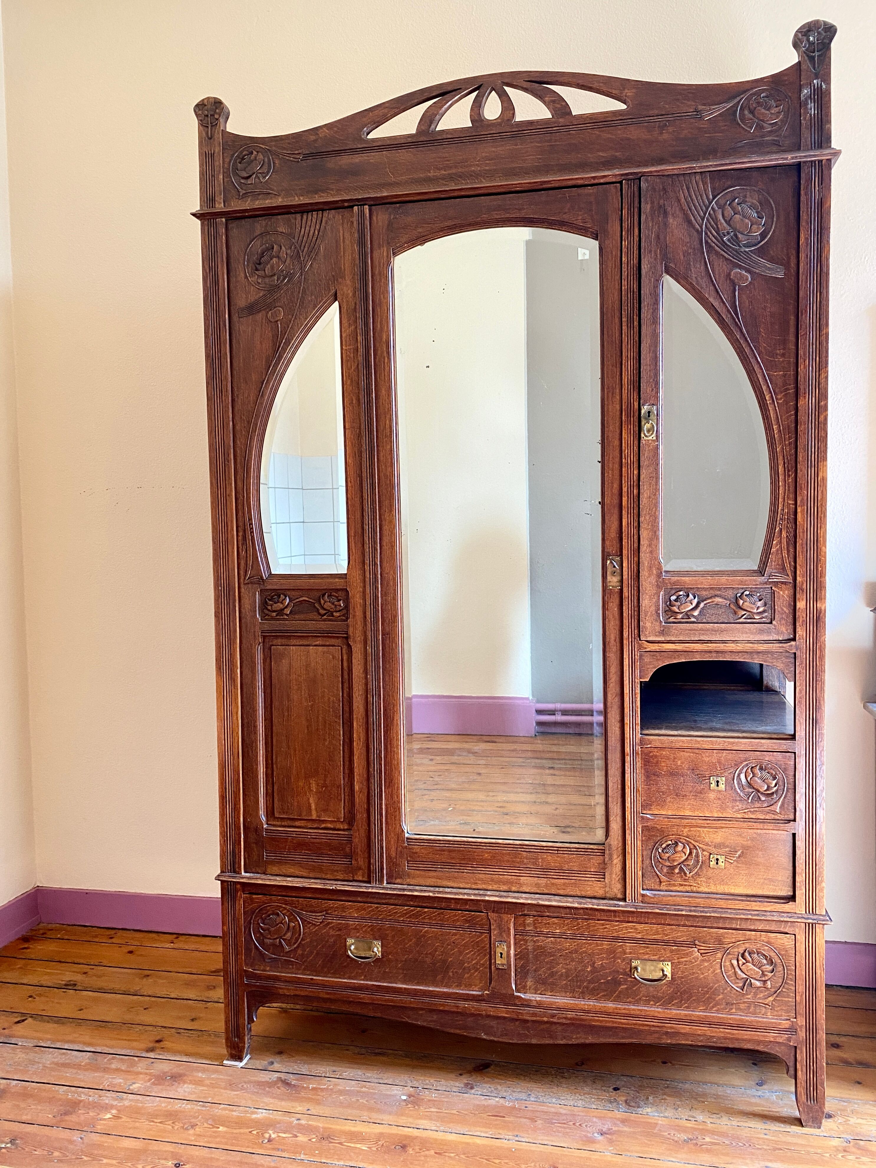 Armoire, lingère, penderie art nouveau/art déco