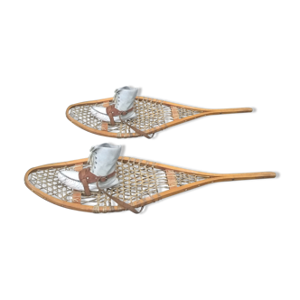 Ancienne paire de raquette de neige