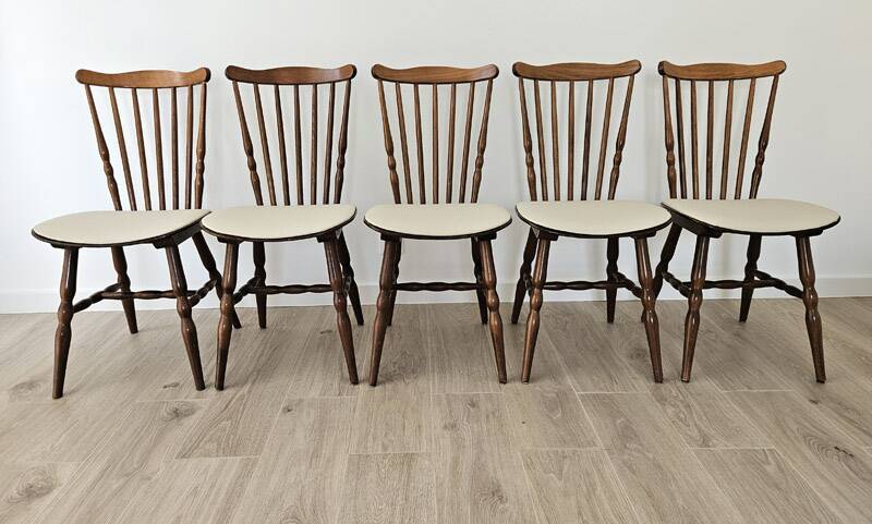 Lot de 5 chaises estampillées Baumann modèle Boston - années 70.