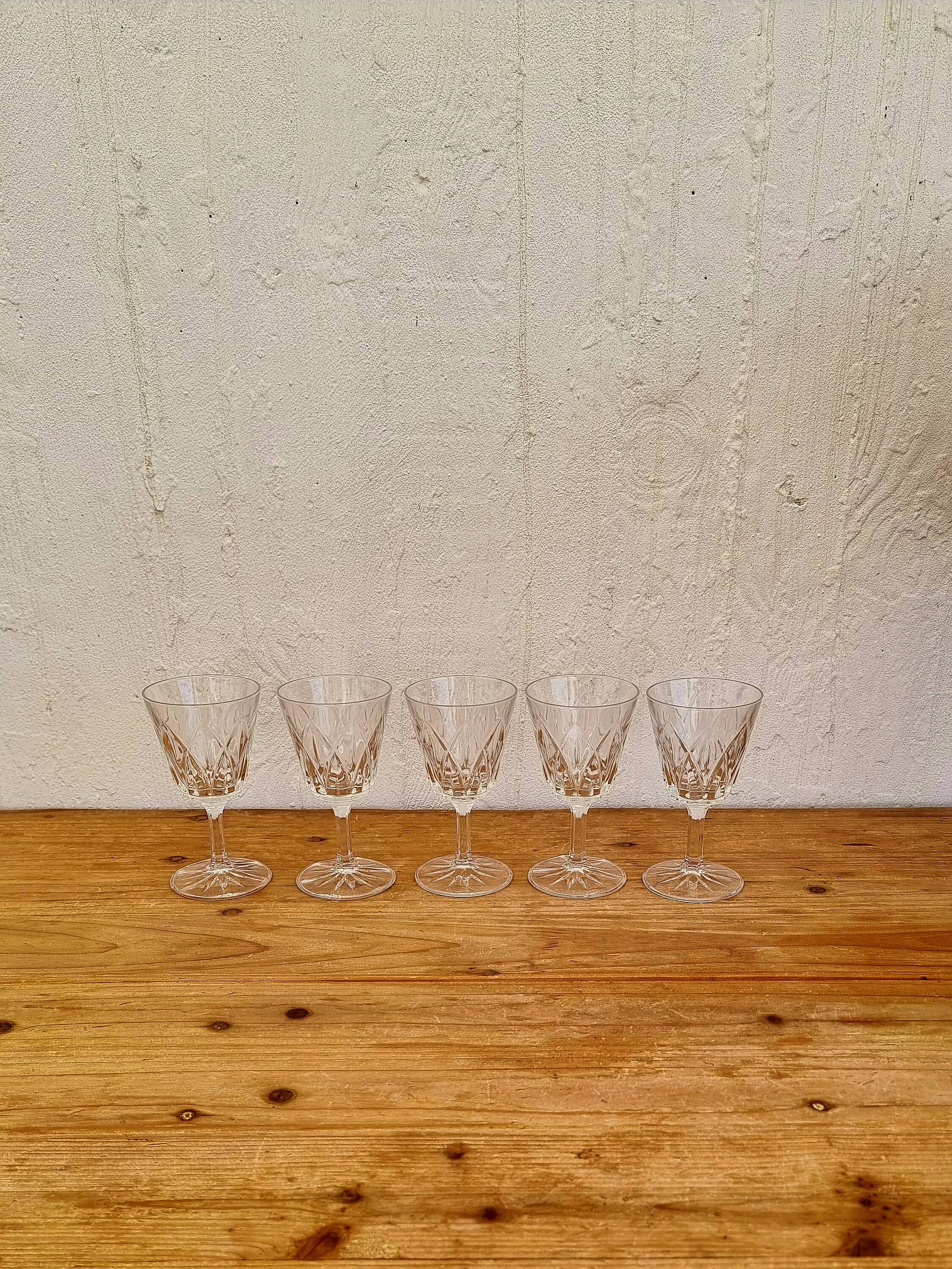 Set of 5 vintage chiseled glass wine glasses