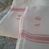 Lot 4 towels