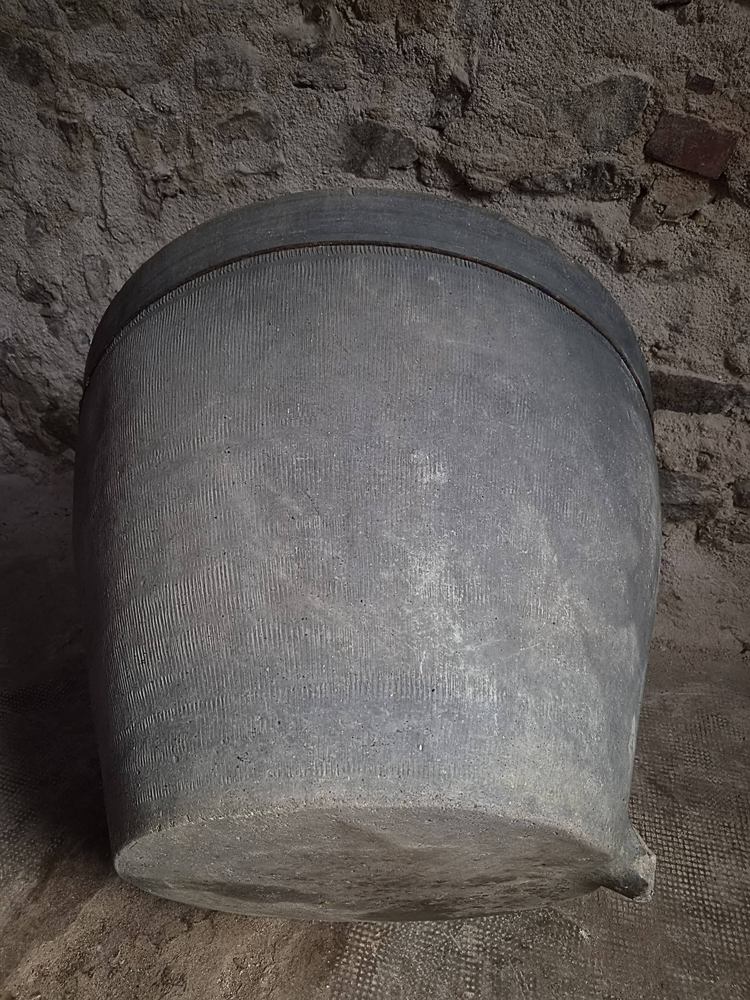 Antique terracotta planter – 19th-century laundry tub XXL