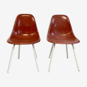 Pair of chairs by Charles & Ray Eames