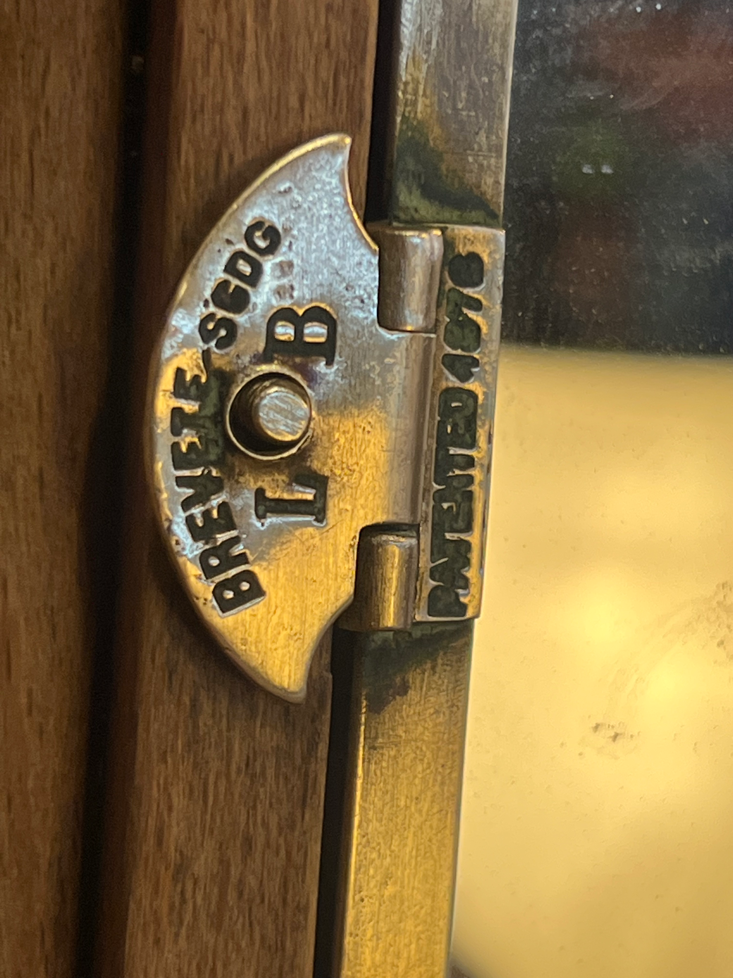 Miroir triptyque en bambou et laiton 1876