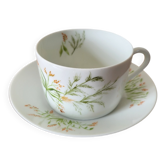 Tea cup and saucer in Limoges porcelain, Edith du Tertre design.