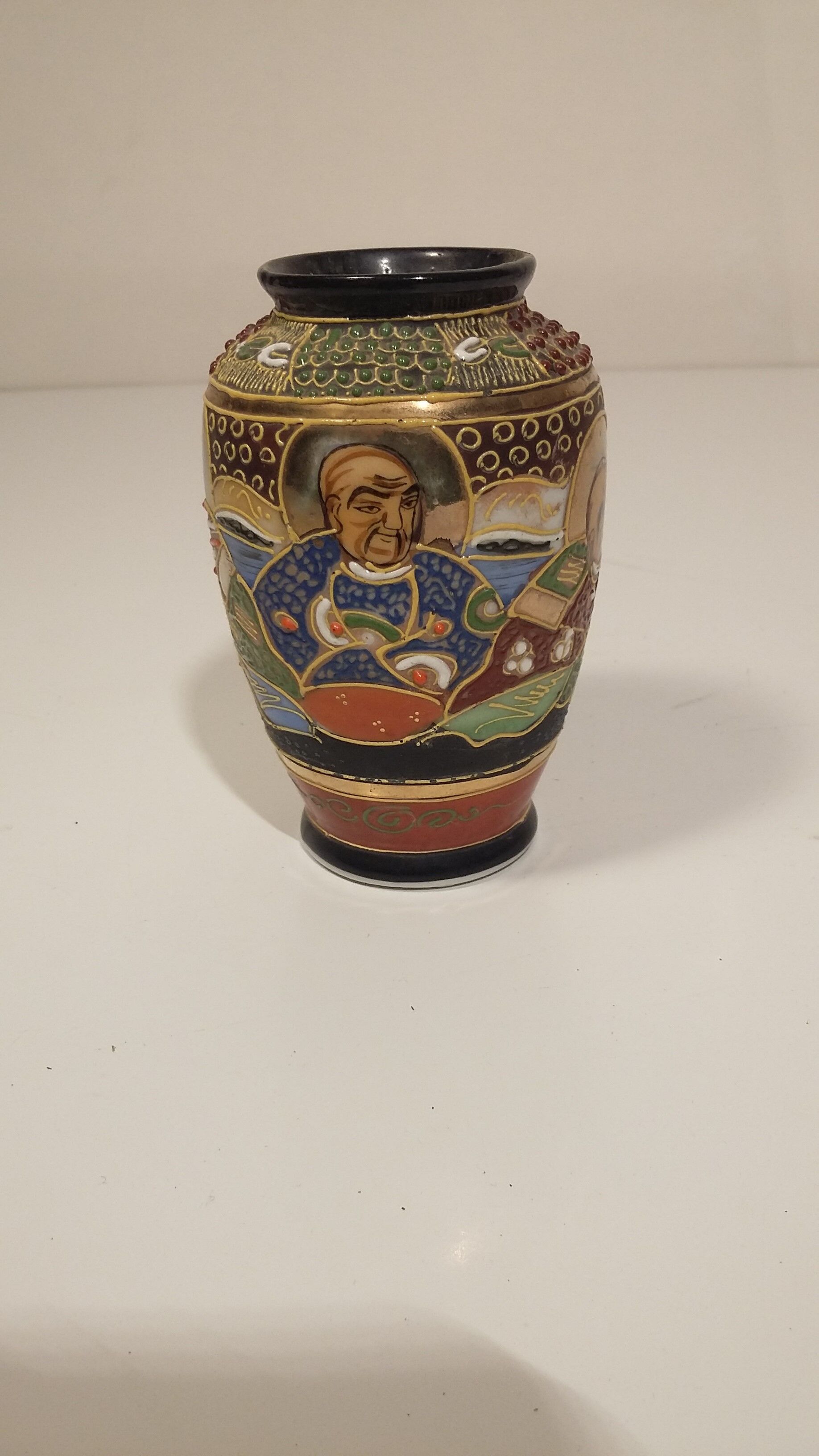 Small Chinese vase